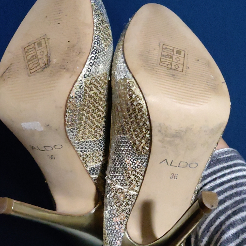 Sequined heels - Picture 3 of 5